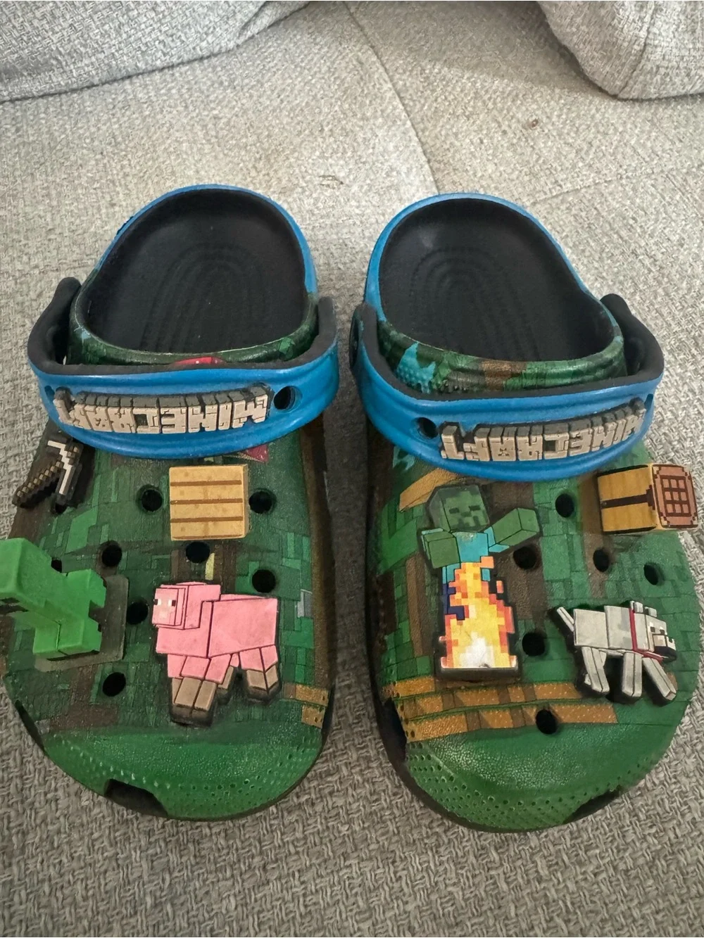 CROCS Character Crocs (Minecraft and Minions)
